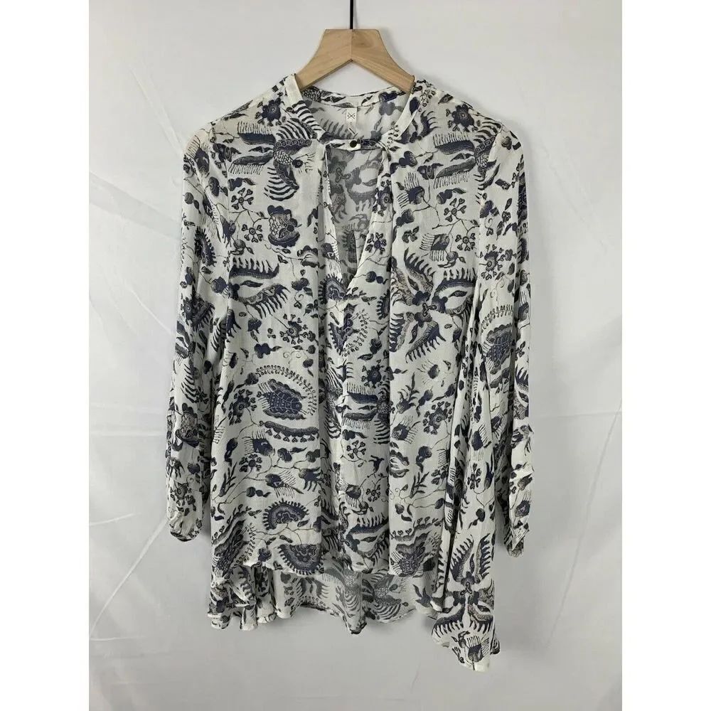 Women’s Gentle Fawn Patterned Blouse XS NWOT
